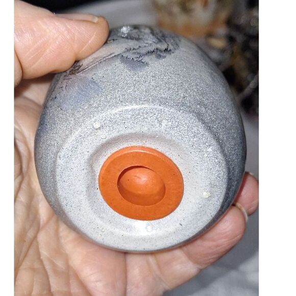 Native Gray Wolves Salt & Pepper Shakers Ceramic Pottery Kitchen Utensil - Picture 11 of 13